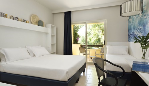 Habitación familiar, balcón, vistas al jardín (Superior)