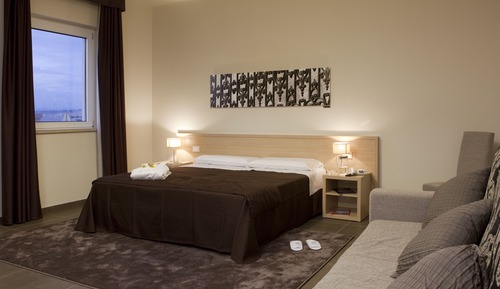 Habitación superior con 1 cama doble o 2 individuales