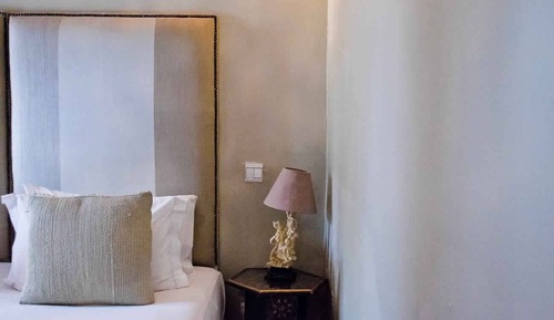 Suite (Rose)