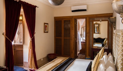 Suite (Palm)