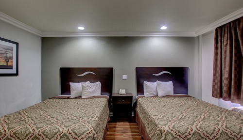 Habitación individual, 2 camas de matrimonio, accesible para personas con discapacidad