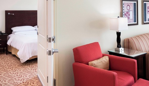 Suite, 1 habitación (Mobility/Hearing Access, Roll-In Shwr)
