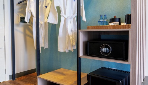Habitación estándar con 1 cama doble o 2 individuales