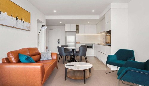 Apartamento ejecutivo, 2 habitaciones, balcón