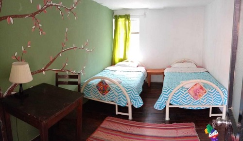 Habitación económica con 2 camas individuales