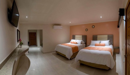 Habitación estándar doble, 2 camas de matrimonio