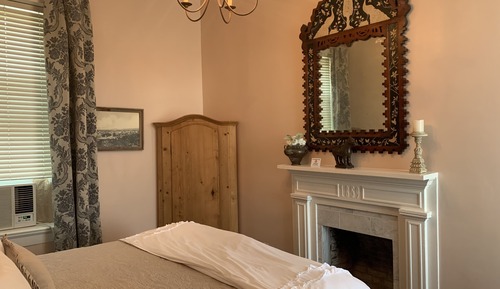 Habitación (Belle Bird)