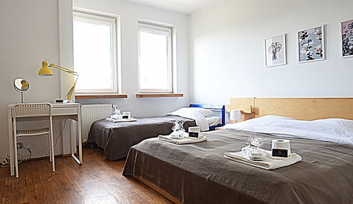 Habitación triple, varias camas, baño compartido ('3')