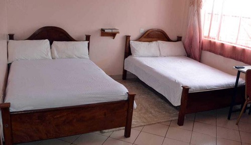 Habitación estándar con 2 camas individuales