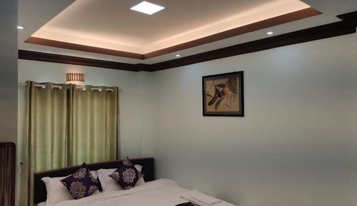 Habitación superior con 1 cama doble o 2 individuales