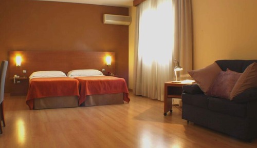Habitación con 2 camas individuales