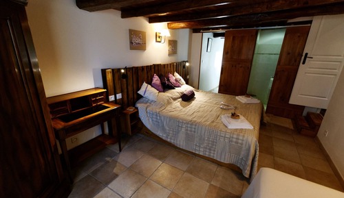 Habitación triple, baño privado (La petite campagne)