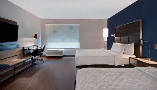 Habitación, 2 camas de matrimonio, accesible para personas con discapacidad, bañera