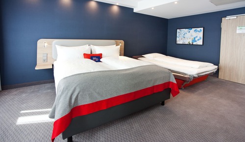 Habitación estándar, 1 cama de matrimonio con sofá cama