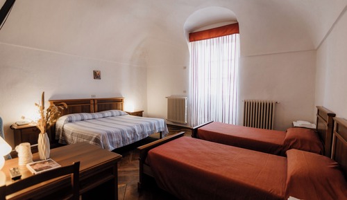 Habitación clásica con 2 camas individuales