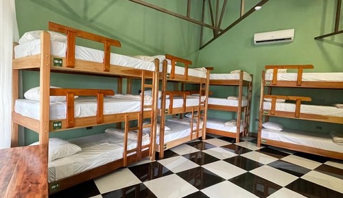 Dormitorio compartido Deluxe, varias camas, no fumadores, vistas a la montaña