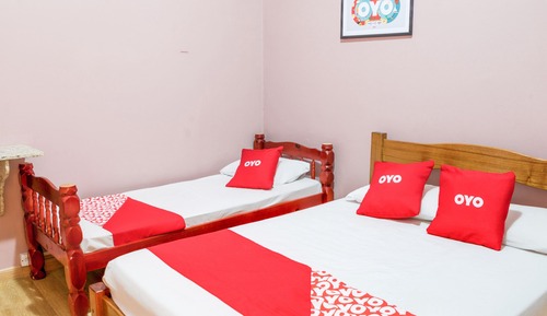Habitación triple (1 Double bed + 1 Single bed)
