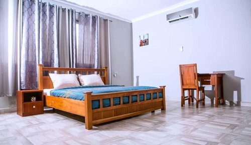 Habitación estándar con 1 cama doble o 2 individuales