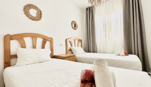 Apartamento superior, 2 habitaciones, vistas parciales al mar