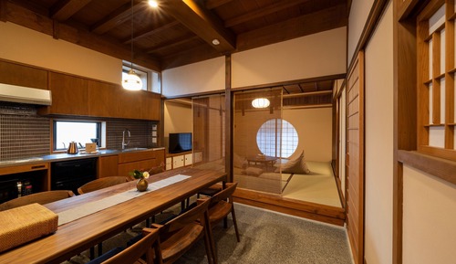 Casa tradicional, 3 habitaciones, cocina, vistas al jardín (Private Vacation)