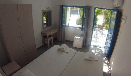 Habitación con 2 camas individuales, vistas al mar (Veranda)