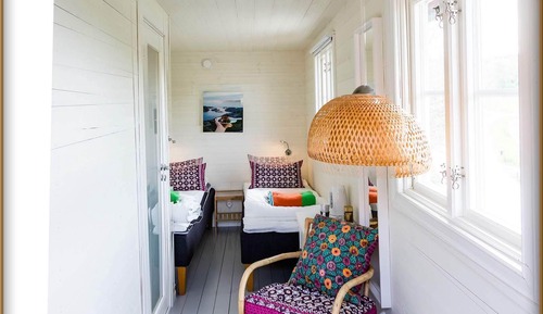 Habitación cuádruple, vistas parciales al mar