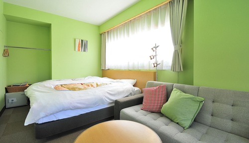Habitación estándar con 2 camas individuales, baño compartido