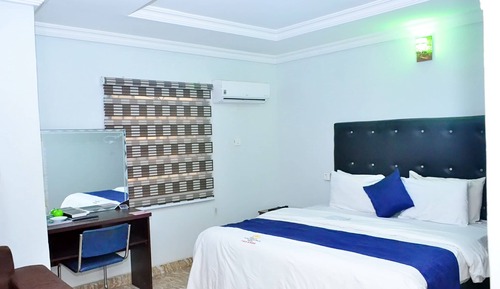 Apartamento familiar, 3 habitaciones, vistas al jardín