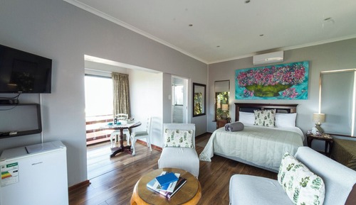 Habitación (with view)