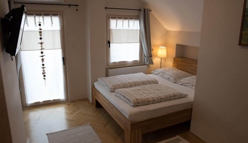 Habitación Deluxe con 1 cama doble o 2 individuales, balcón (2)