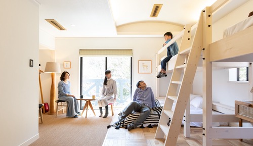 Habitación (Bright, Top Floor, Two Bunk Beds, C)