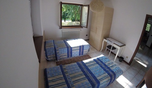 Habitación con 1 cama doble o 2 individuales, baño privado (External)