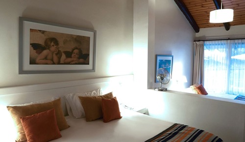Eucaliptus Triple Room
