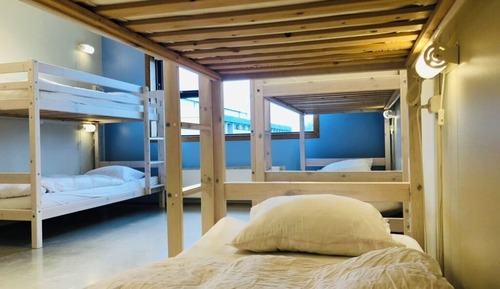 Dormitorio compartido estándar