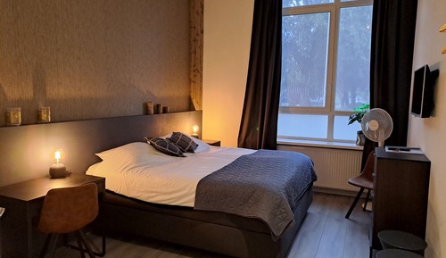 Habitación doble, baño privado