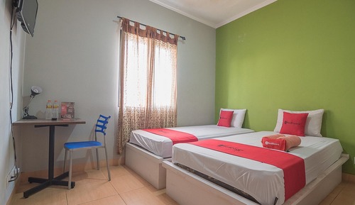 Habitación con 2 camas individuales (RedDoorz)