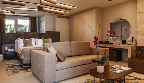 Iniala Modern Pool Suite (Annex)