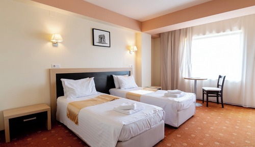 Habitación Business con 2 camas individuales, balcón