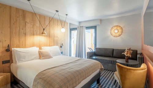 Habitación familiar, varias camas, balcón