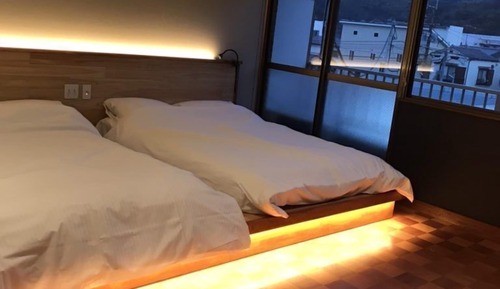 Habitación Deluxe con 1 cama doble o 2 individuales, no fumadores, vistas a la montaña (202)
