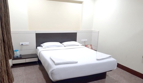 Habitación estándar con 1 cama doble o 2 individuales
