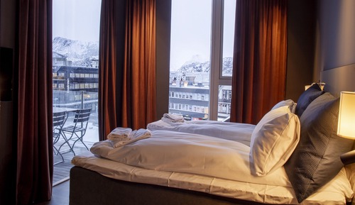 Apartamento Grand, 3 habitaciones, sauna, vistas a la montaña