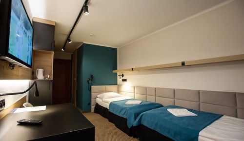 Habitación con 2 camas individuales, vistas a la montaña