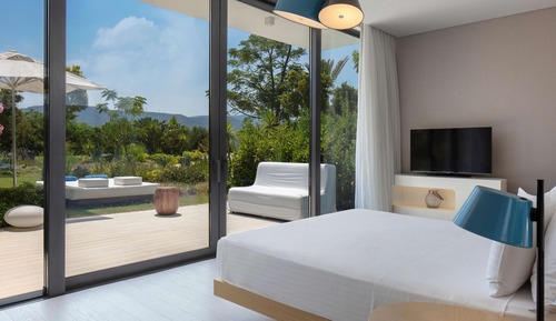 Family Suite with Private Pool and Garden View