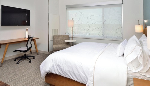 Habitación estándar, 1 cama de matrimonio grande (Mobility/Hearing Access, Transf Shwr)