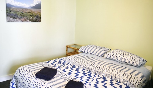 Cabaña económica, 1 cama doble, baño compartido