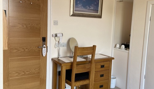 Habitación Deluxe doble, baño privado, vistas parciales al mar (Room 3)