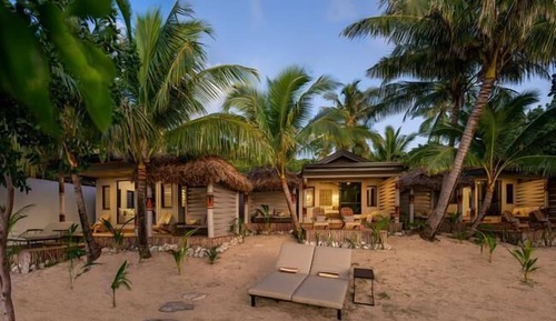 Villa, frente a la playa (Sunrise)