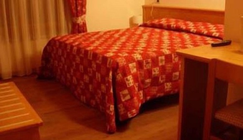 Habitación con 1 cama doble o 2 individuales