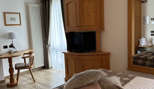 Habitación estándar con 1 cama doble o 2 individuales
